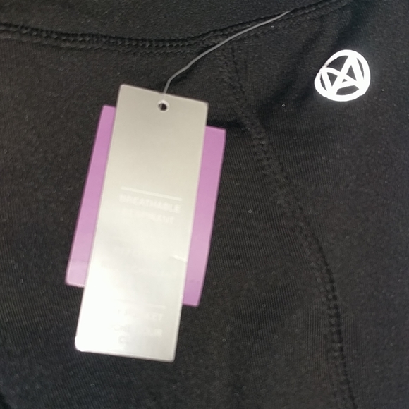 NWT Ardene yoga capris - Picture 2 of 7